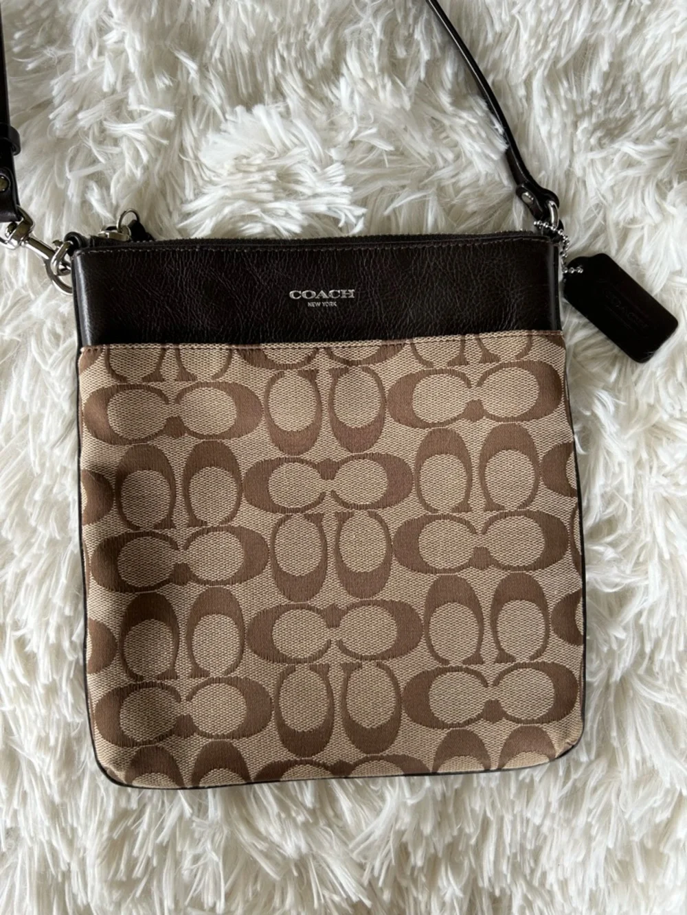 Coach | Signature C Canvas Crossbody
